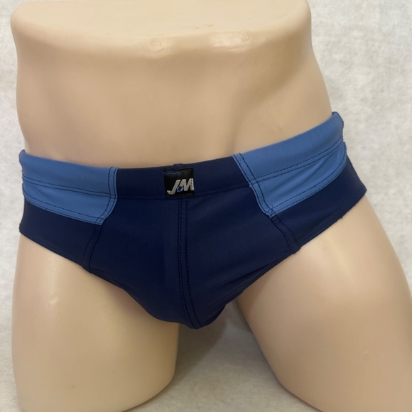 JM Pouch Swim Briefs Small 30-36" waist Gently worn 80% nylon / 20% spandex - Picture 5 of 5